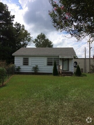 Building Photo - 2839 US-78