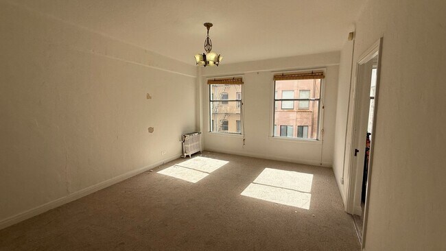 Foto del edificio - 631 O'Farrell St
