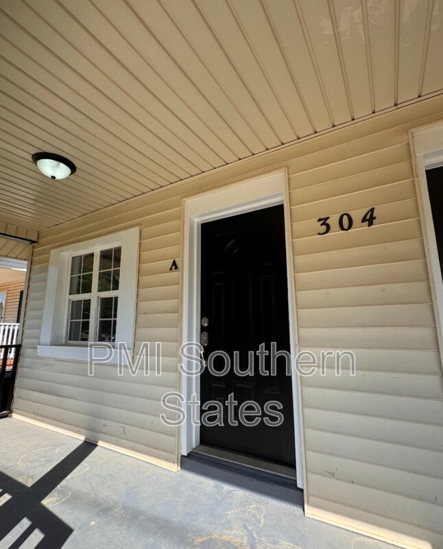 Foto del edificio - 304 N Leach St
