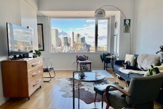 Livingroom - 141 Dorchester Ave