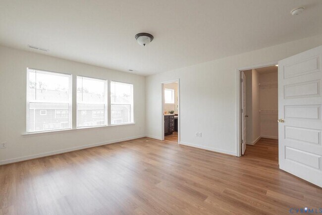 Foto del edificio - 12305 Wescott Wy