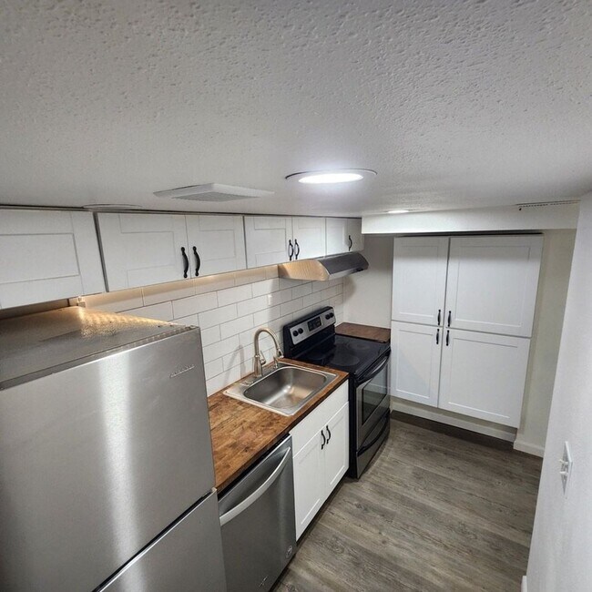 Foto del edificio - 2108 Laurel