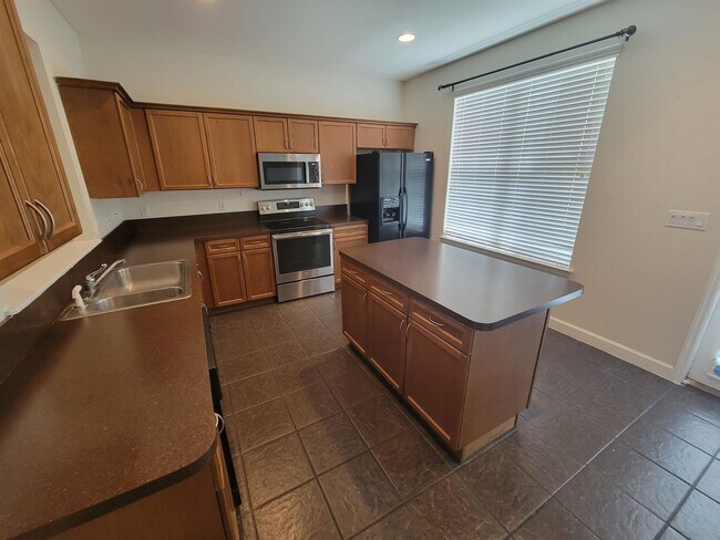Foto del edificio - 3598 Four Oaks Blvd