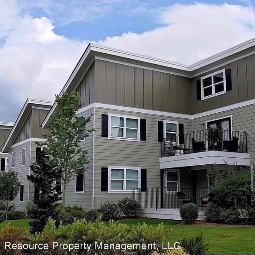 Foto principal - 2 br, 2 bath Apartment - 535 Forrest Avenue