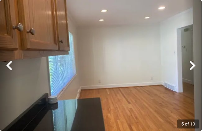 Building Photo - 2506 Fairway Dr