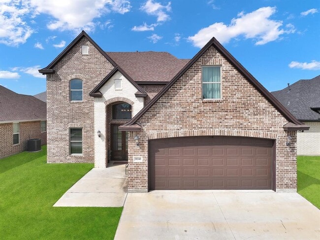 Building Photo - 10340 Dominion Ranch Dr