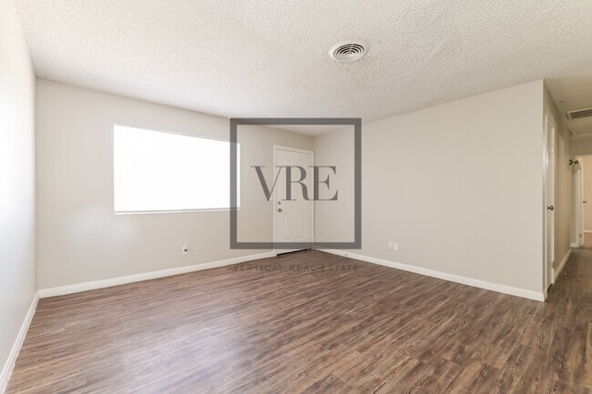 Building Photo - 3352 Fico Ave