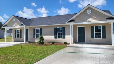 Building Photo - 1101 Woodridge Dr