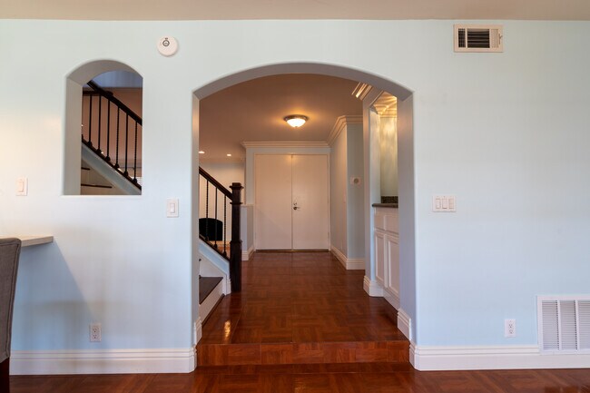 Front Entry - 5191 Victoria Pl