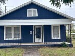 Foto principal - 921 4th Ave W
