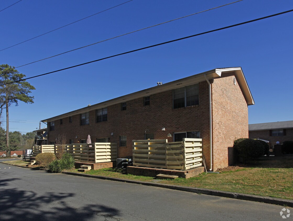 Foto del edificio - Druid Towne