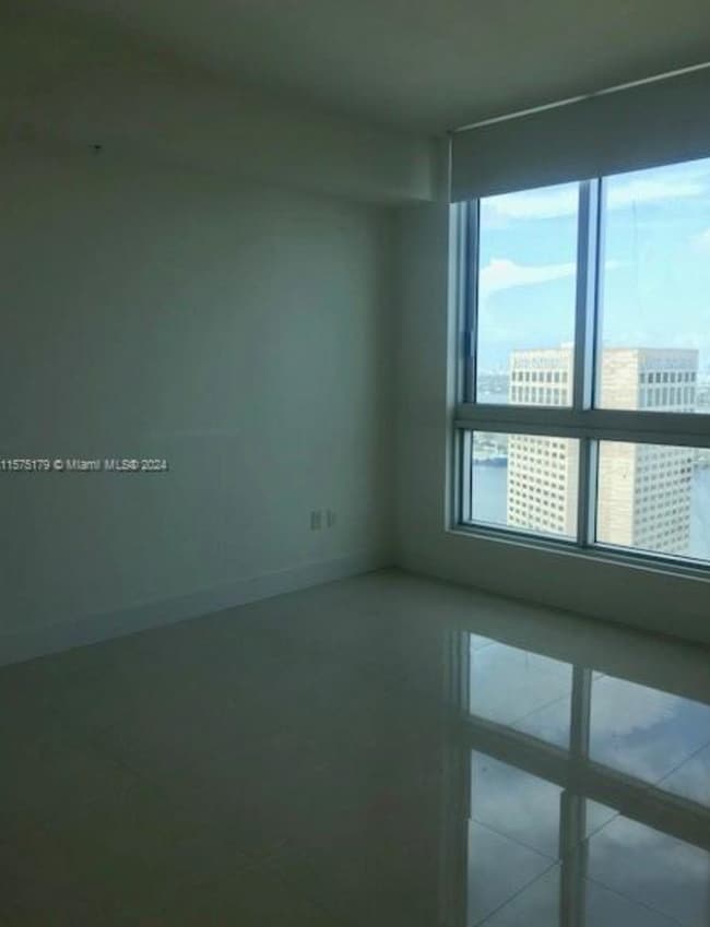 Foto del edificio - Stunning 2Bed/ 2Bath residence for rent at...