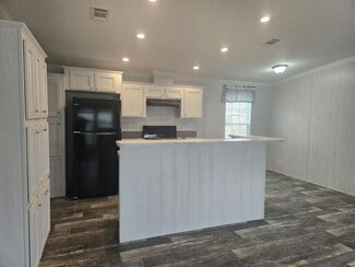 Building Photo - 1 Stebbins Dr