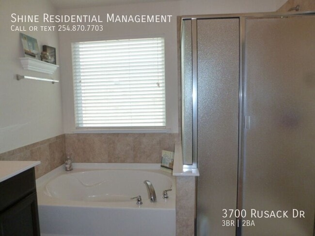 Foto del edificio - 3700 Rusack Dr