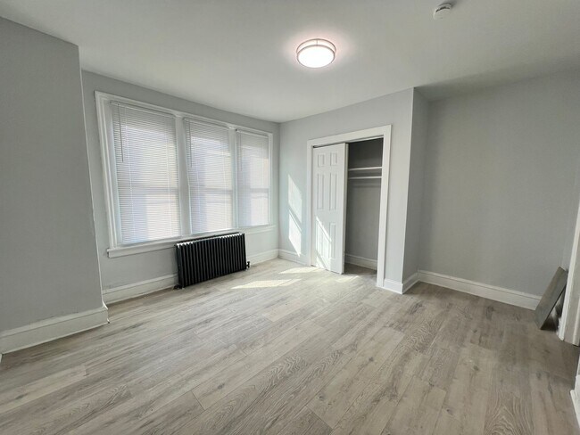 Foto del edificio - Remodeled 3b/1.5b House. Section 8 ONLY!