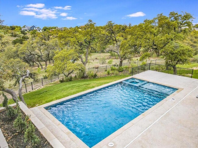 Foto del edificio - 8132 Magnolia Ridge Cove