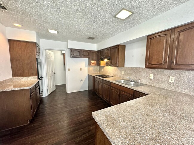 Building Photo - 13217 Fall Manor Dr