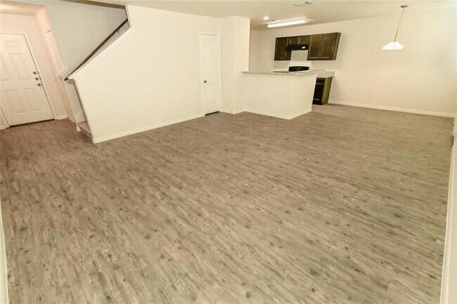 Building Photo - 4139 Silver Ranch Rd
