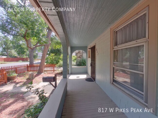Building Photo - Extraordinary Home in Old Colorado City! -...