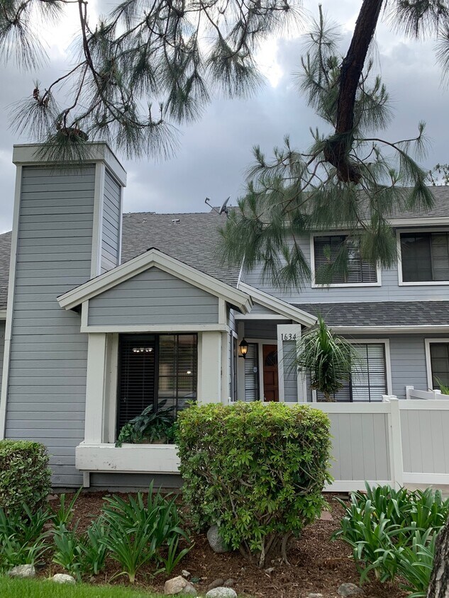 Foto principal - 3 Bedrooms 3 Bathrooms Townhouse