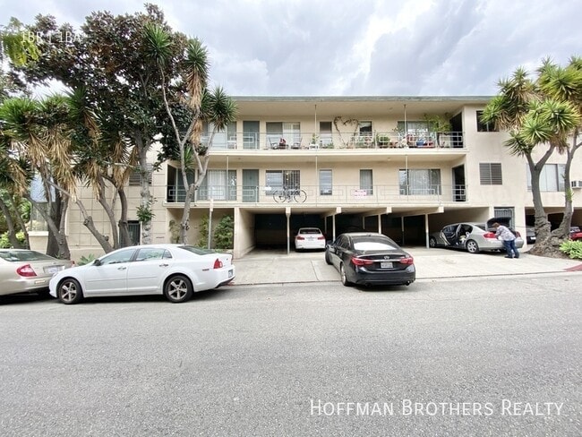 Building Photo - 1155 N Curson Ave