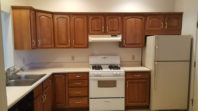 Building Photo - 1471 Willow  Court