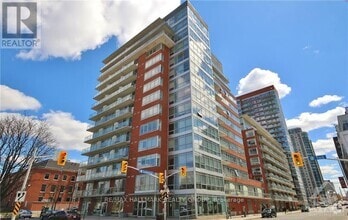 Building Photo - 180-180 York St