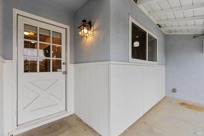 Foto del edificio - 700 Tamarack Dr