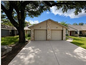Building Photo - 2506 Howellwood Wy