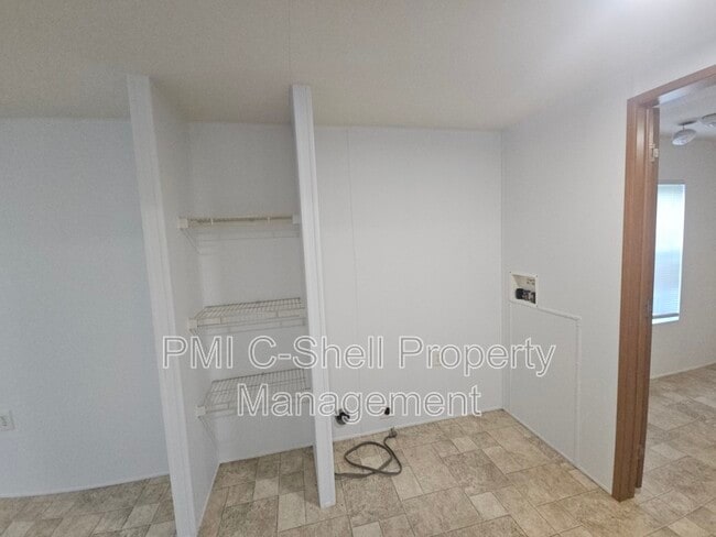 Building Photo - 3902 Bowens Ct