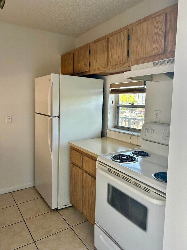 Foto del edificio - 8540 N Sherman Cir