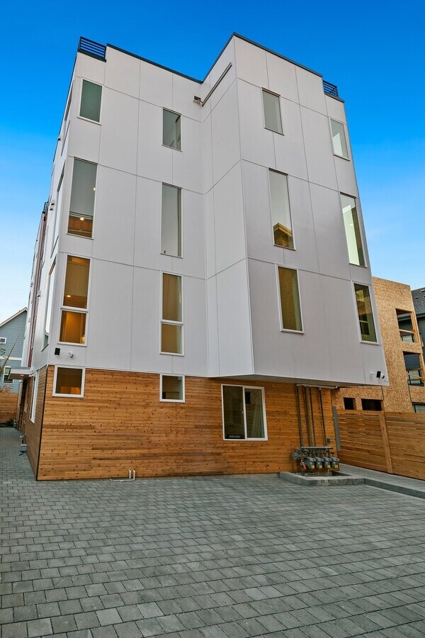 Building Photo - 839 NW 54th St