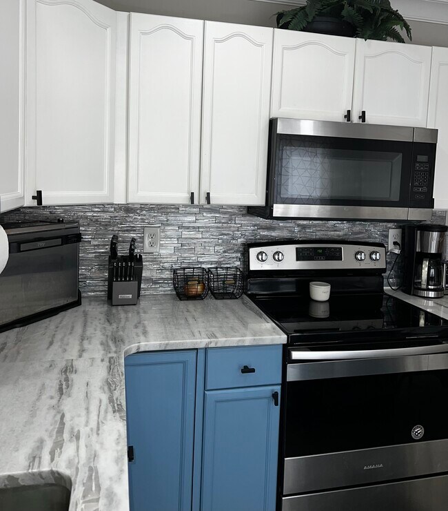 Foto del edificio - 6082 Cougar Ln