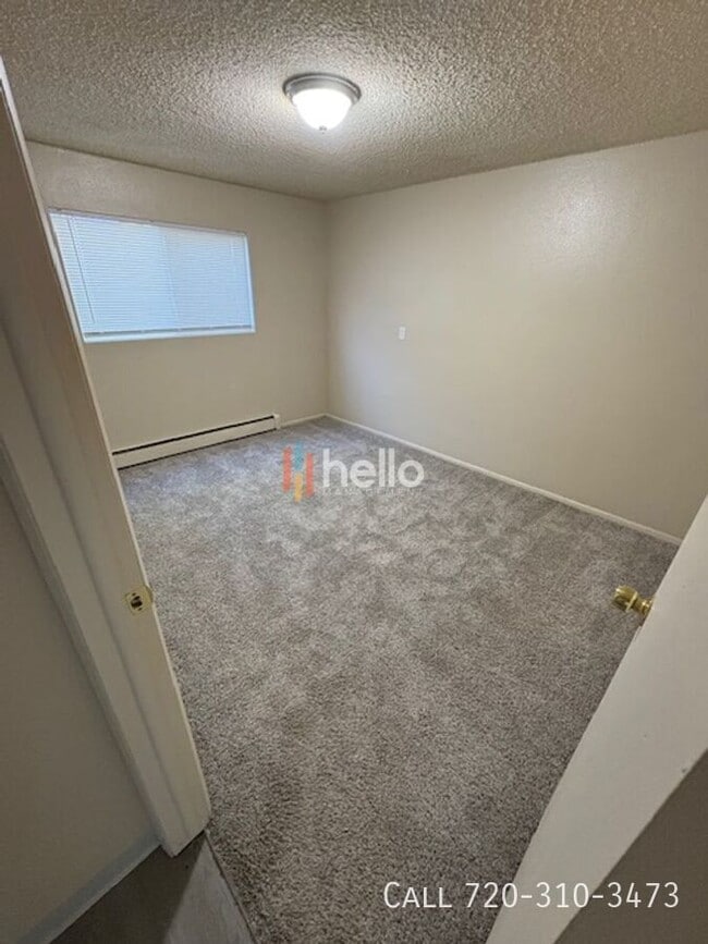 Building Photo - 4740 Scenic Cir