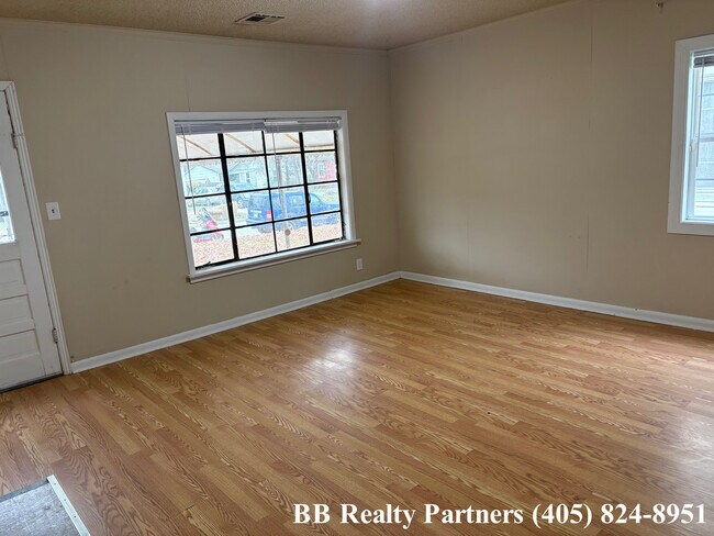 Foto del edificio - 249 S Richmond Ave