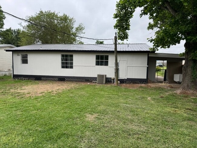 Building Photo - 5226 John Wilson Dr