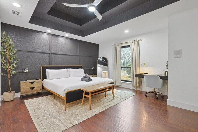 Foto del edificio - 2420 Vista Glen Ln