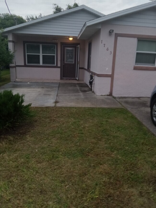 Foto del edificio - 1763 Christopher St