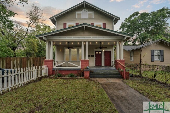 Building Photo - 1113 E Park Ave