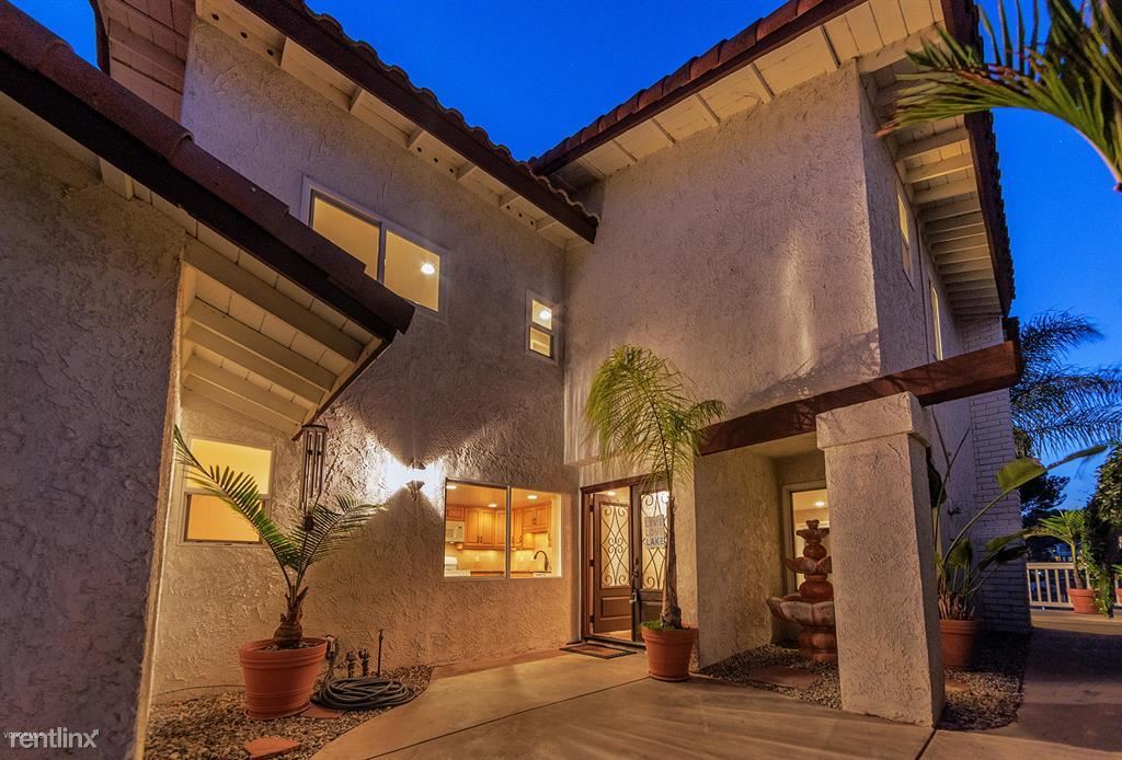 Foto principal - 3 br, 3 bath House - 30721 Canwood St