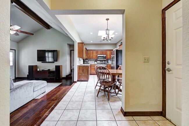 Foto del edificio - 1717 NW 176th Terrace