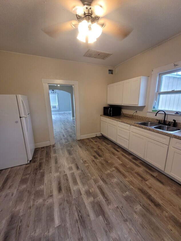Primary Photo - 2bd/1ba House in Farmington!