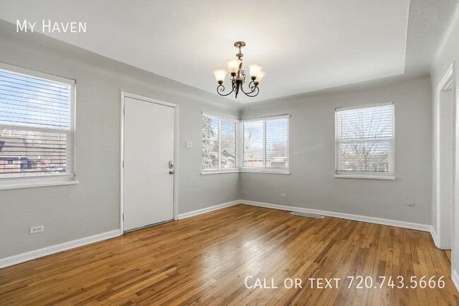 Building Photo - 2300 W 39th Ave