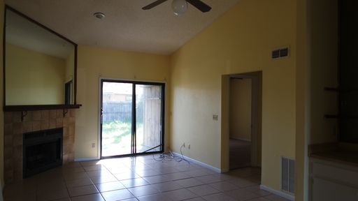 Foto del edificio - 1327 Jefferson Ave