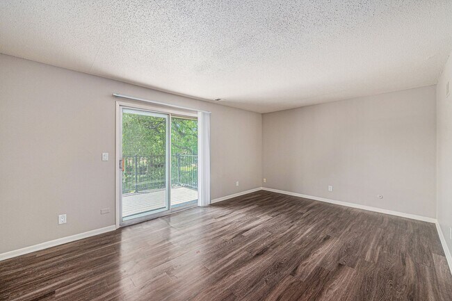Foto del interior - Crysler Plaza East
