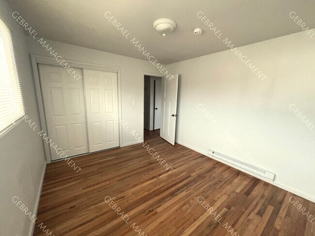 Foto del edificio - 10235 Whittier Ave