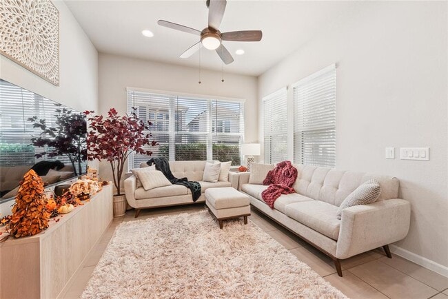 Foto del edificio - 13602 Terrett Trce