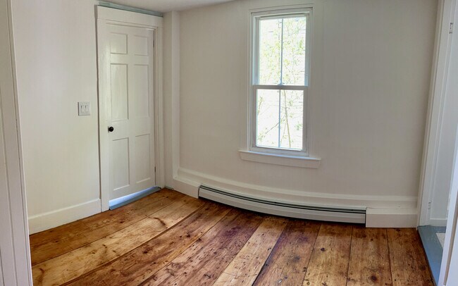 Building Photo - 15 Winthrop St