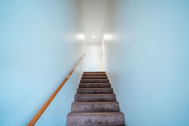 Building Photo - 917 I St