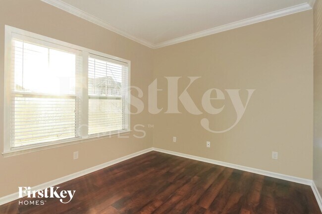 Foto del edificio - 3845 Streamside Dr